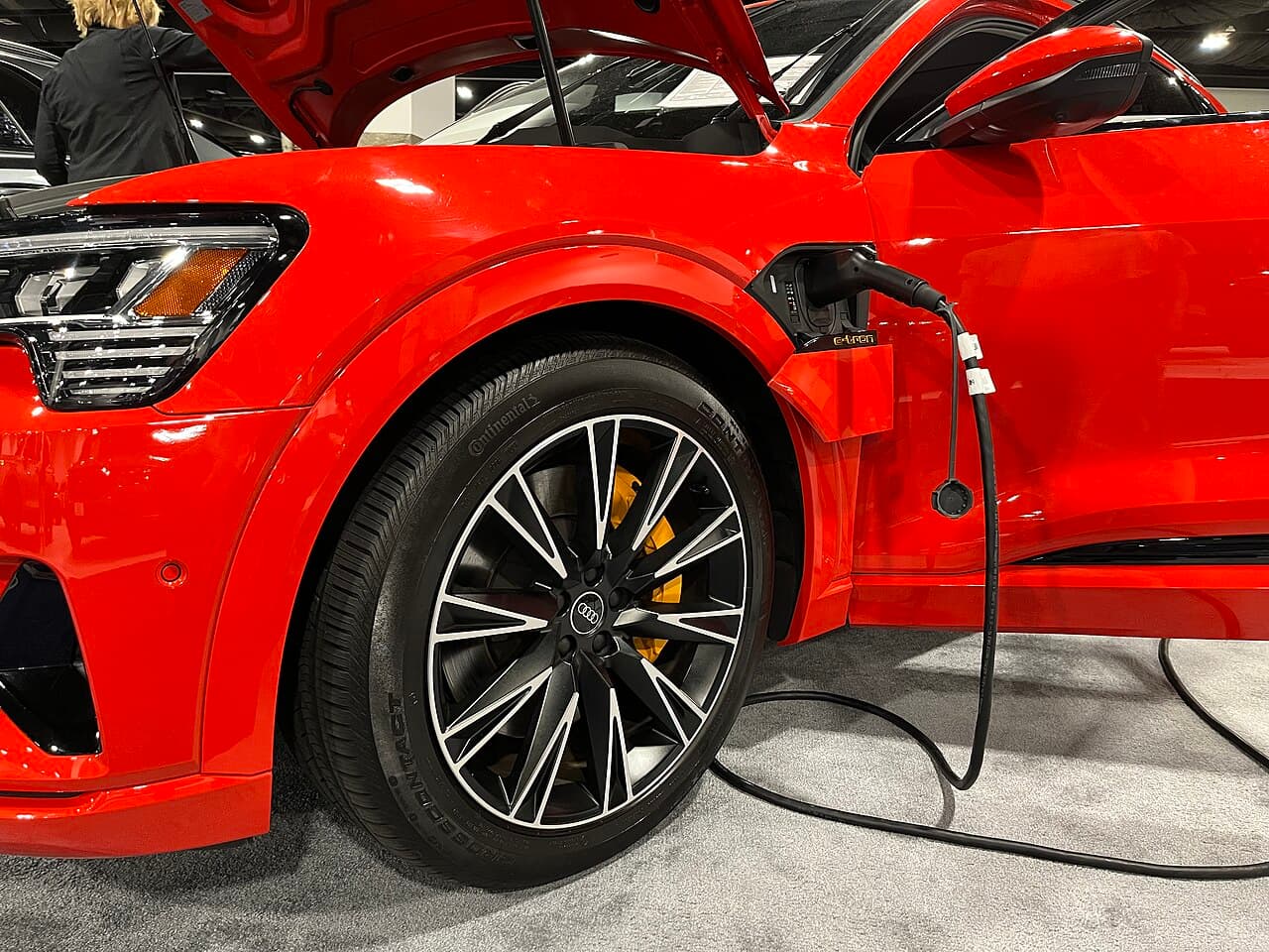 Audi Q8 e-tron, foto 1 de 3