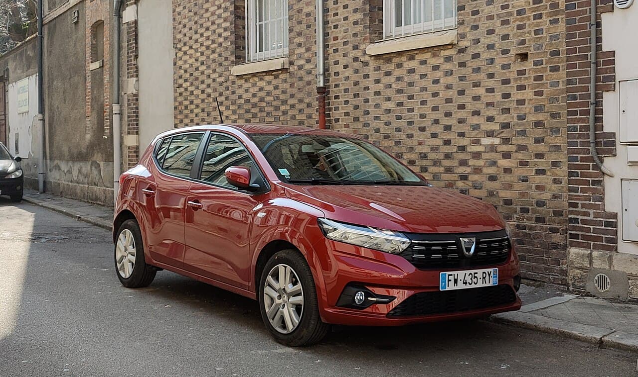 Dacia SANDERO, foto 1 de 3