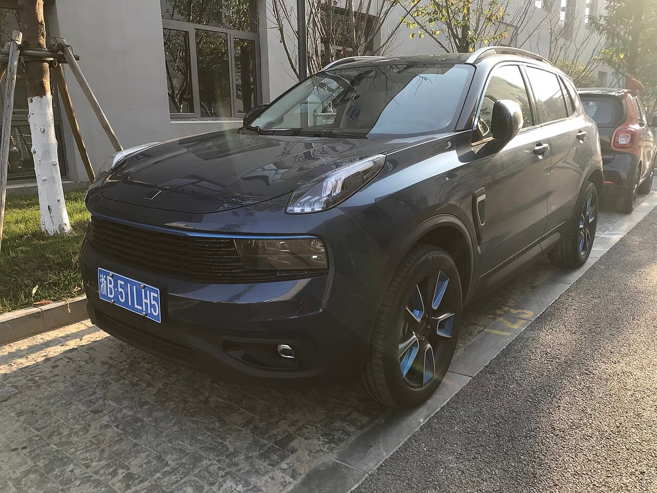 Lynk & Co 01
