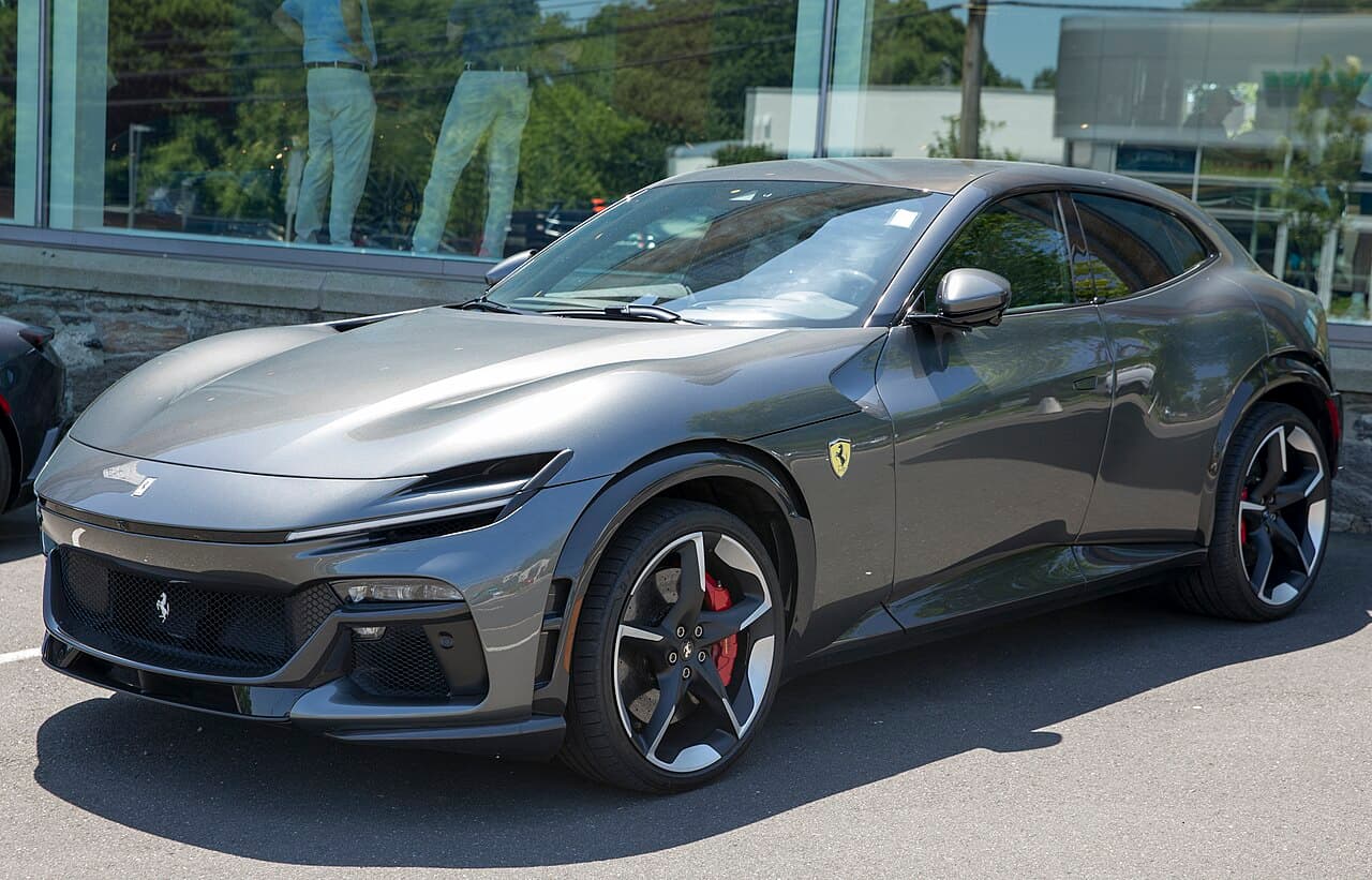 Ferrari Purosangue, foto 1 de 3