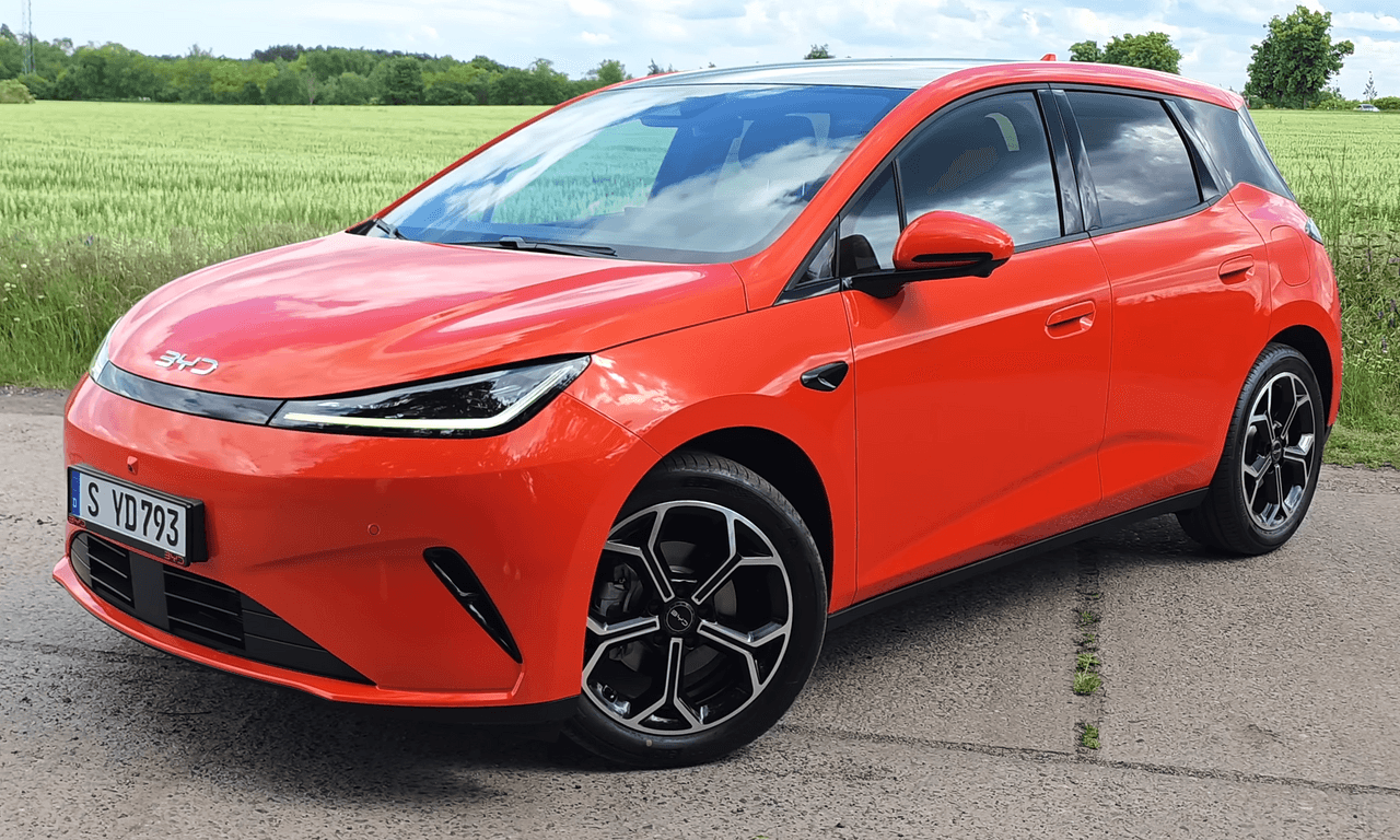 BYD DOLPHIN G DM-i, foto 1 de 3