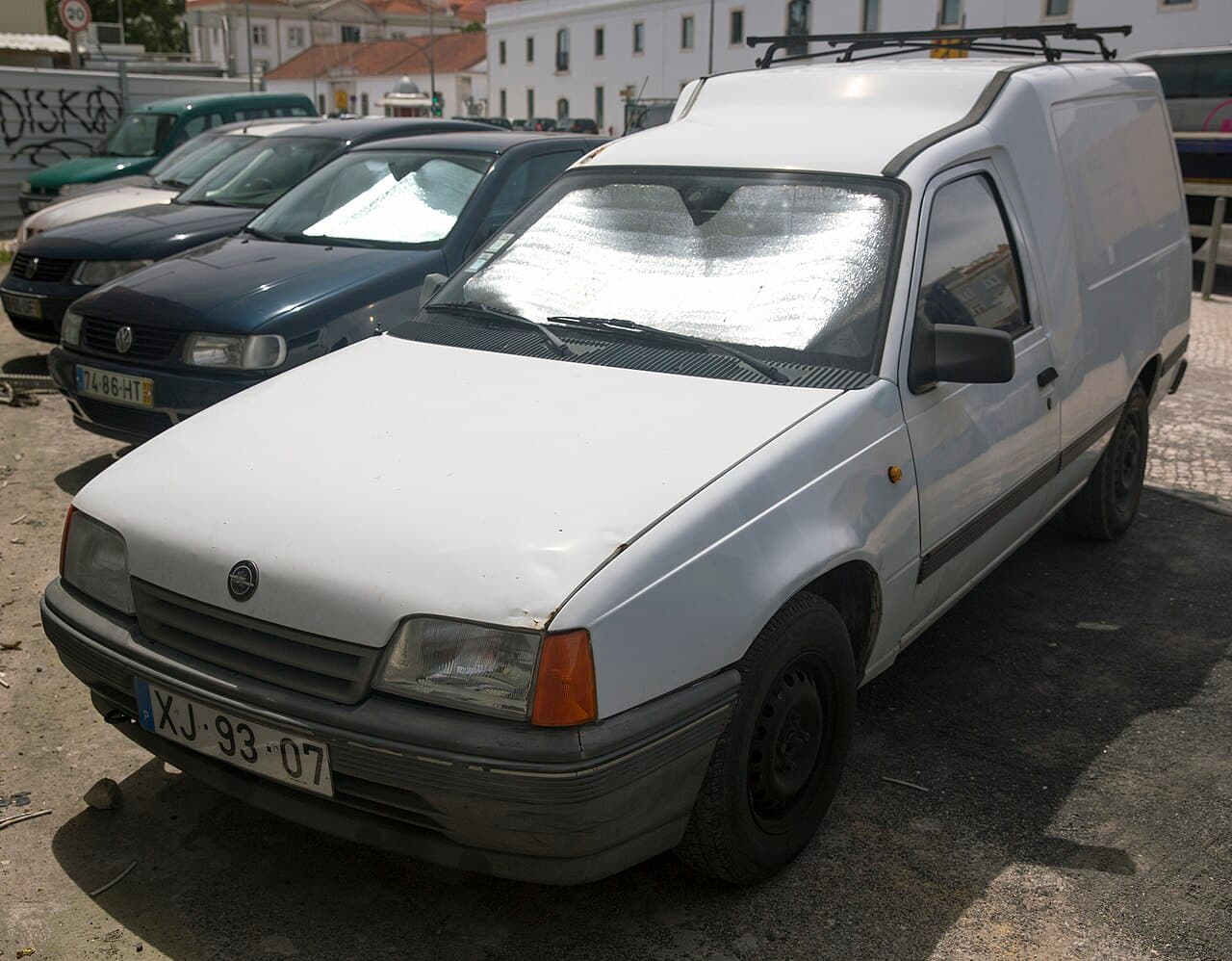 Opel Combo, foto 1 de 3
