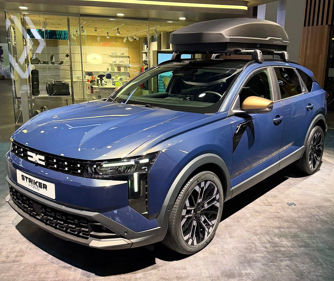 Dacia STRIKER