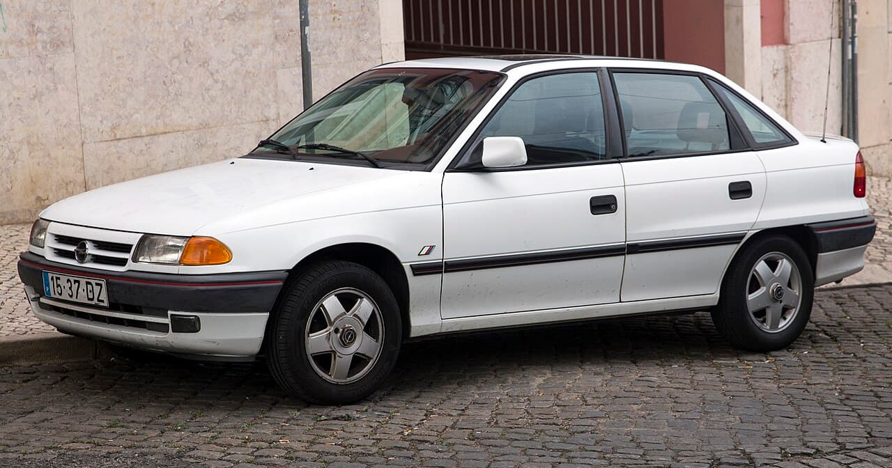 Opel Astra, foto 1 de 3