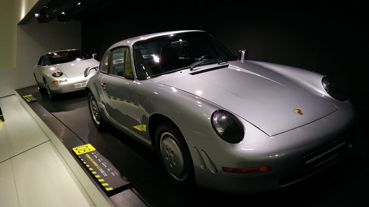 Porsche 911 Carrera