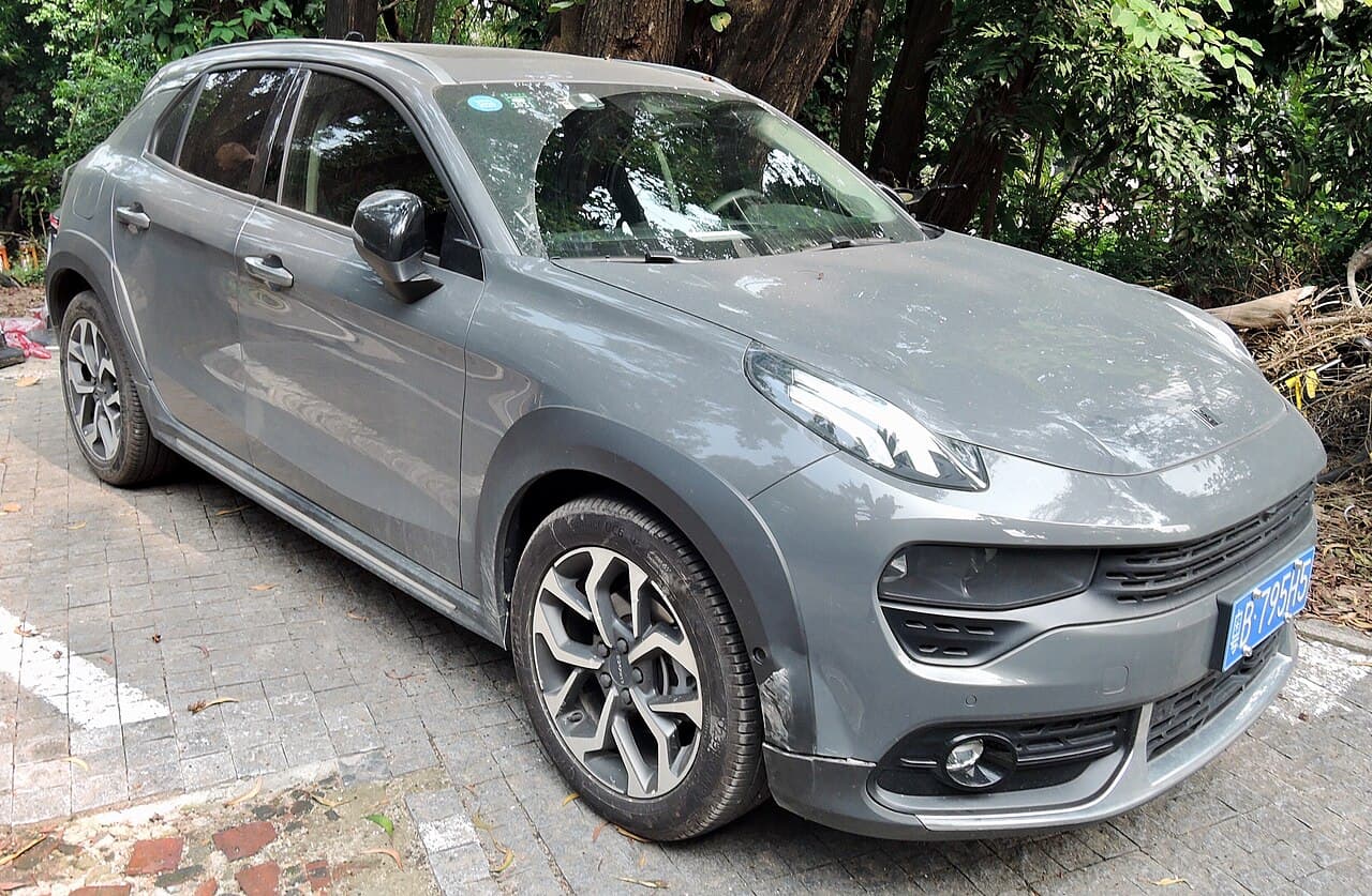 Lynk & Co 02