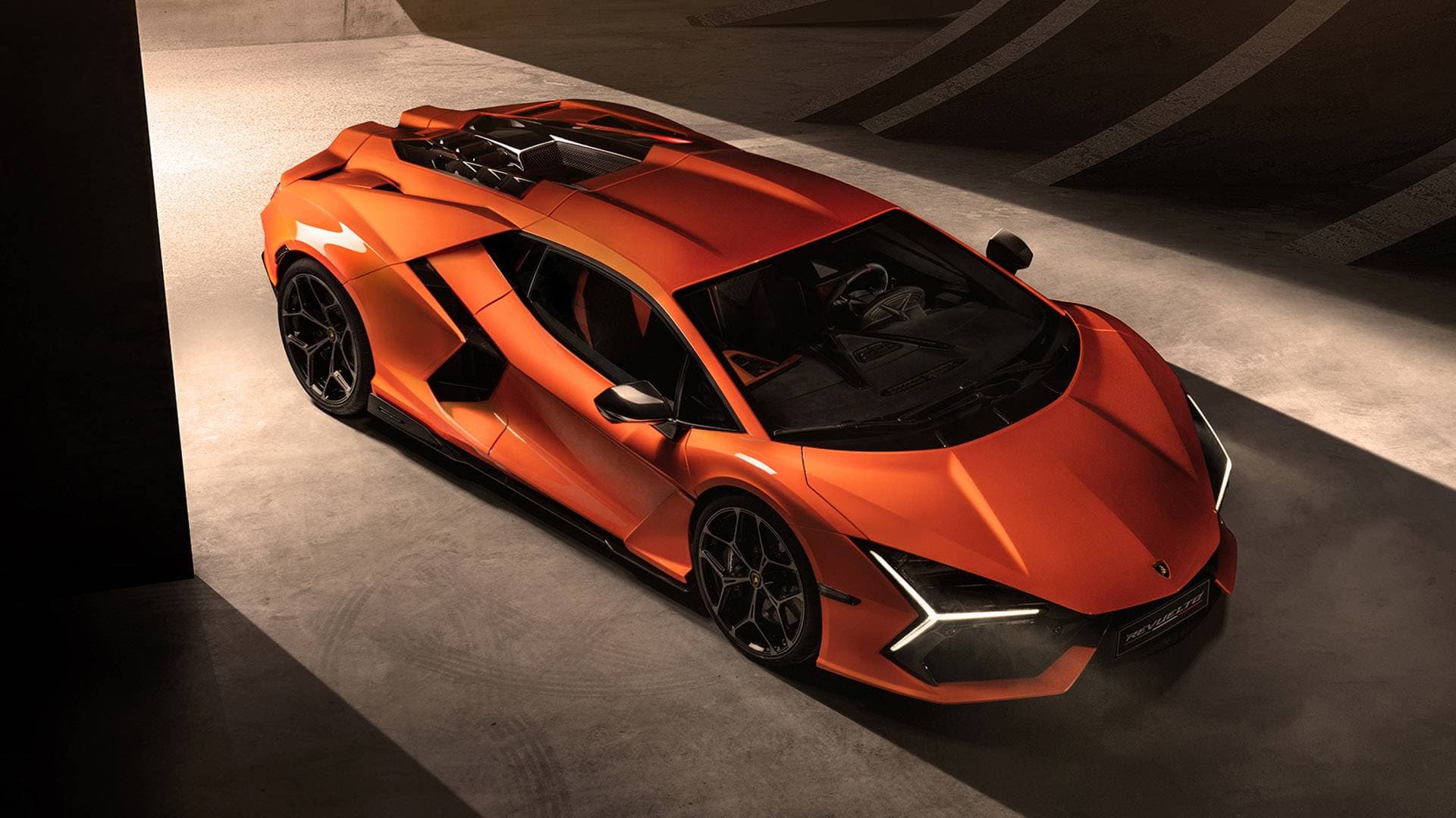 Lamborghini Revuelto SV